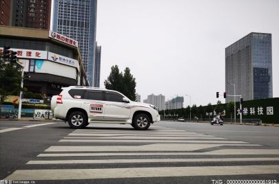 丰田陆地巡洋舰4500CC4700CC霸道区别_丰田陆地巡洋舰4500参数配置_丰田兰德酷路泽4500